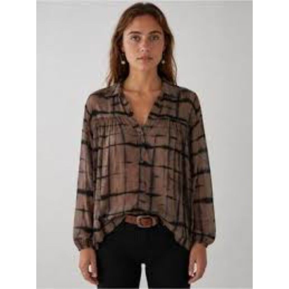 Maison Hotel Luna Tie Dye Blouse Size L